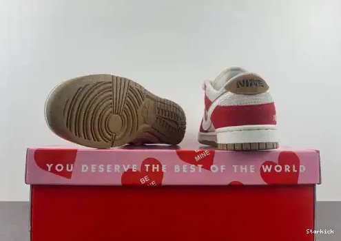 Green Brown Red 85 Low White Christmas SB DO9457-112 Dunk Nike 0504